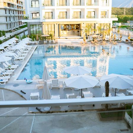 Maor Hotel Orikum Extérieur photo